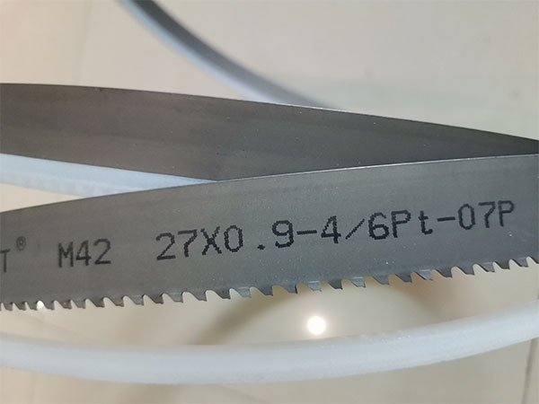 Биметаллическое полотно ленточной пилы M42 27x0,9, индивидуальный TPI
