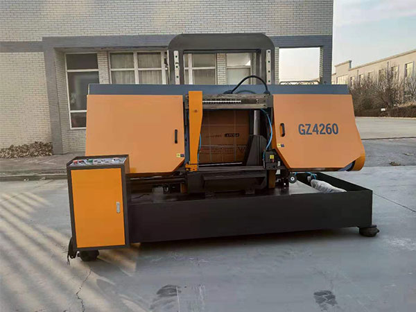 Ленточнопильный станок с двумя колоннами GZ4260