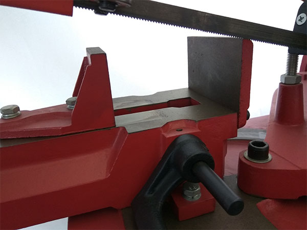 Ручная ленточная пила G5015